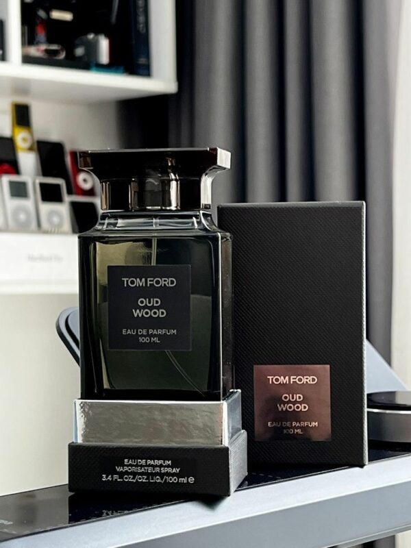 Tom Ford Oud wood Men & Women Perfume 100ml